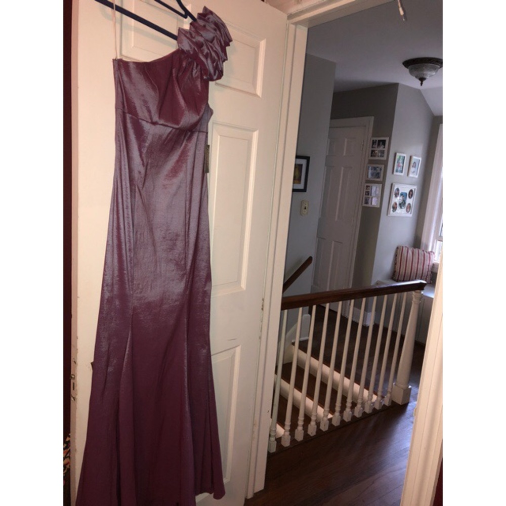Purple Mermaid Style Gown - Size 6/8